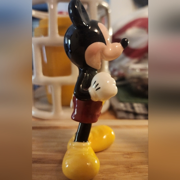 Mickey and Minnie Vintage Figurines - Picture 8 of 9